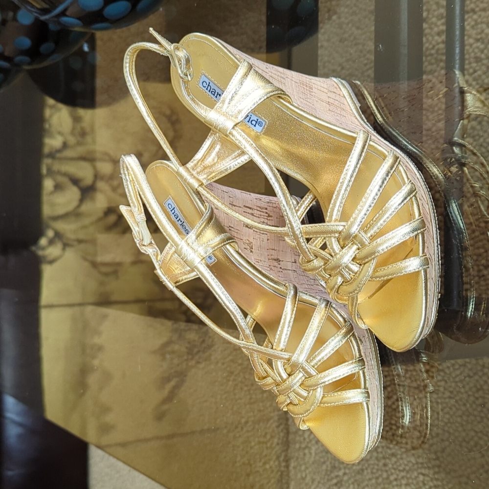 Charles David Gold Metallic Cork Wedges sz 7.5 - Picture 2 of 5